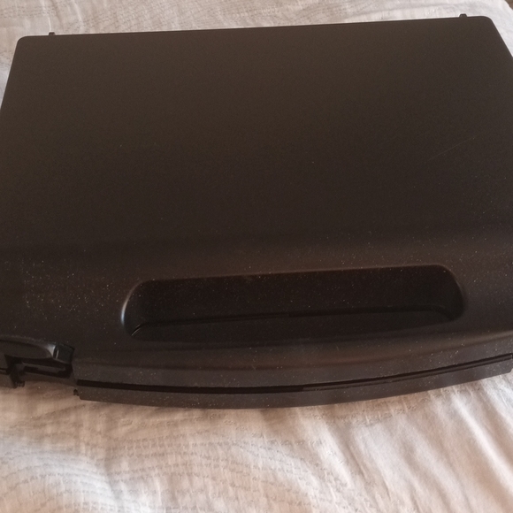 Fortis colors watch plus 10 changable bands - Picture 2 of 3